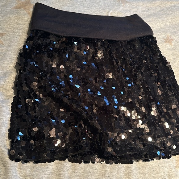 Fresh Brewed black skirt - Picture 2 of 2